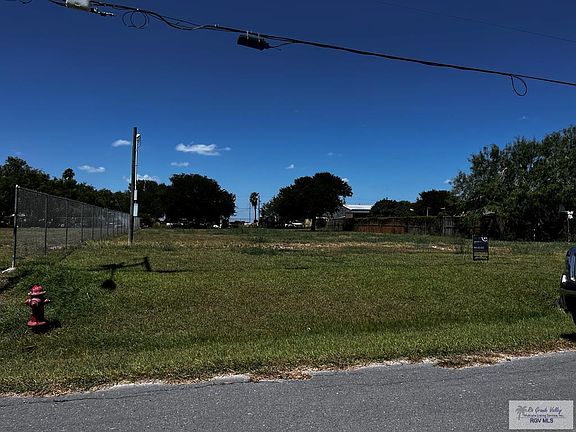 2nd image of 17835 Forrest Ln