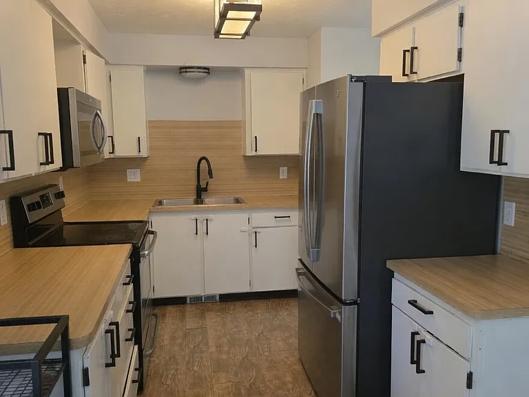 1381 W 1075 N — Photo 8