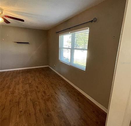 4th image of 5566 Myakka Ave