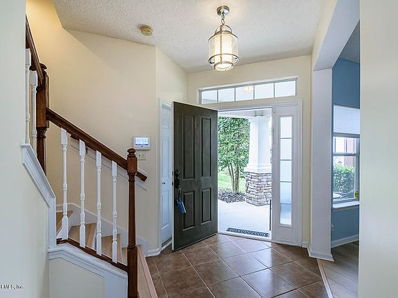 4th image of 6293 Devonhurst Dr