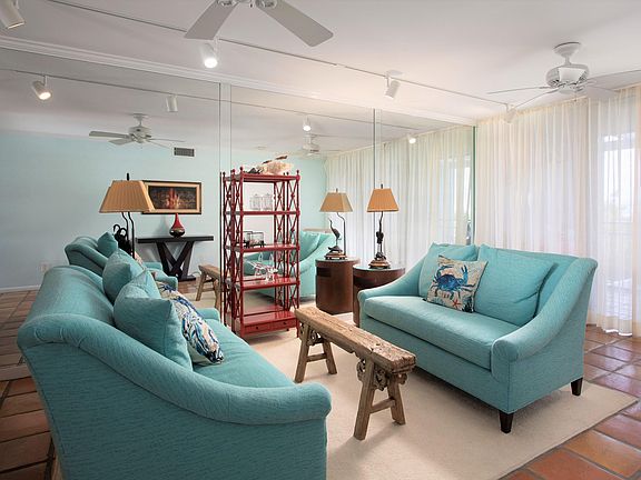 2nd image of 1901 S Roosevelt Blvd APT 201N