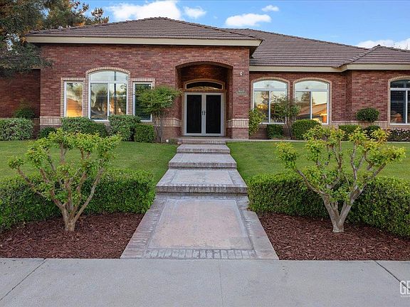 4th image of 4401 Garnet Ct