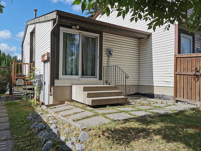 Calgary Townhouse for rent - 3 Bedrooms — photo 10
