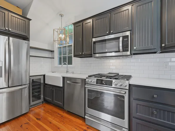 9 Bogard St APT C, Charleston, SC 29403