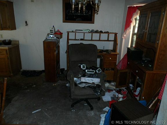 4th image of 1318 E 139th St