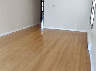 2247 S 17th Ave APT 1, Riverside, IL 60546