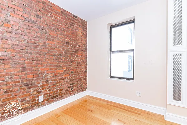 Rented by MySpaceNYC | media 20
