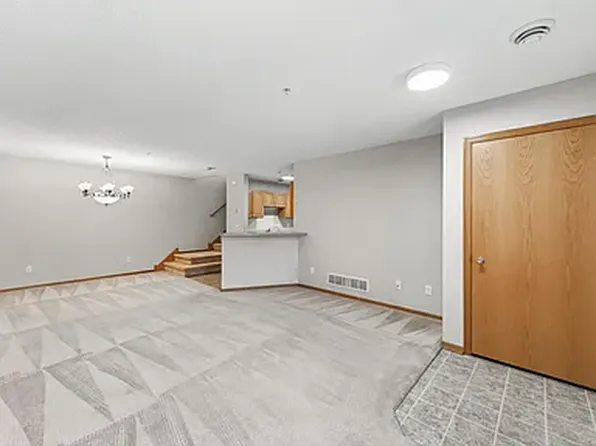 5653 100th Ln N, Brooklyn Park, MN 55443