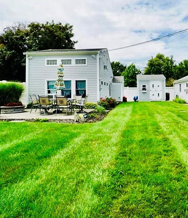 1st image of 132 Highland Ave