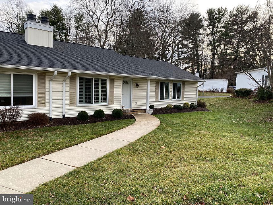 1st image of 14500 Fiske Dr #138-A