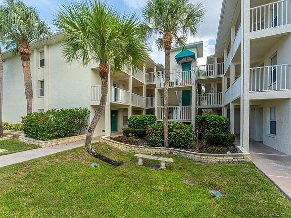 2nd image of 7294 Cloister Dr APT 33