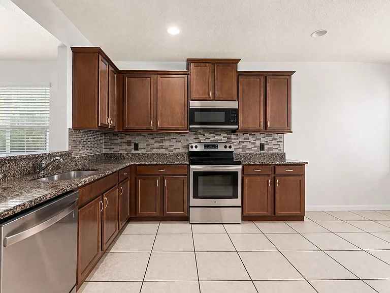 6018 Fallglow Ln — Photo 24