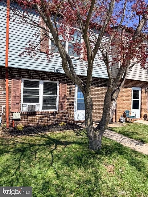 1st image of 760 Johahn Dr