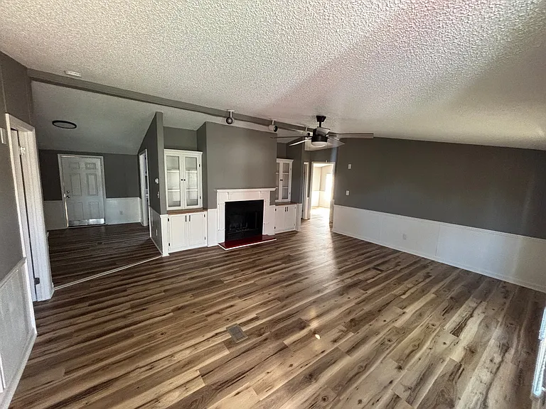 421 Hannaway St — Photo 5