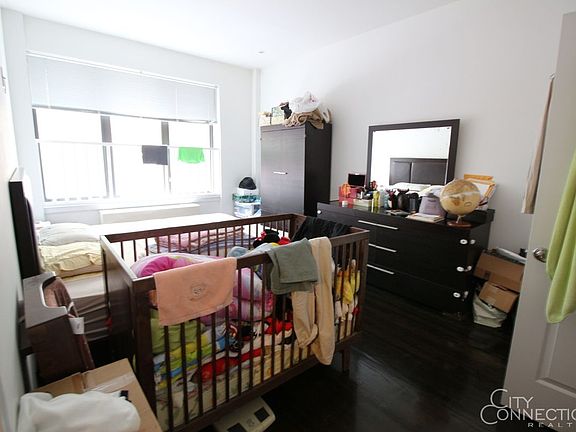 4th image of 325 E 64th St APT 204