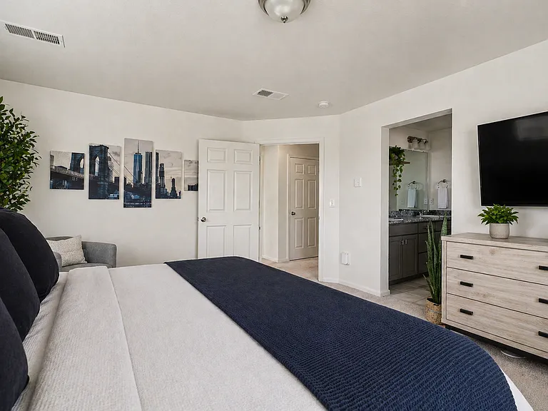 1049 Larkspur Dr — Photo 15