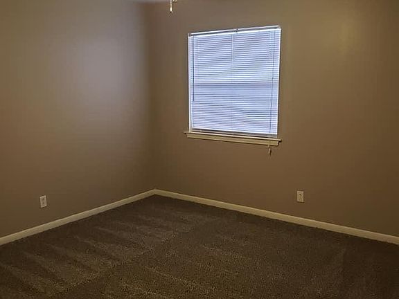 5th image of 3319 Avenue H APT 19