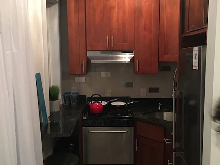 39 Hemenway St — Photo 8