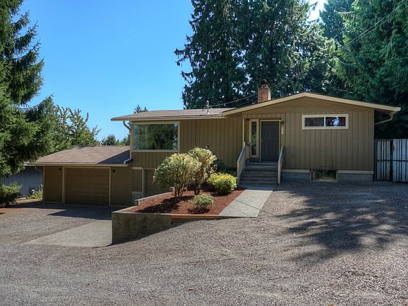 4th image of 4703 S 162nd St