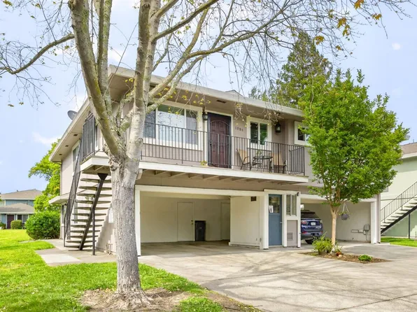 1889 Dorado Court, Santa Rosa, CA 95403