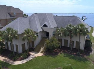 4015 W Madura Rd, Gulf Breeze, FL 32563