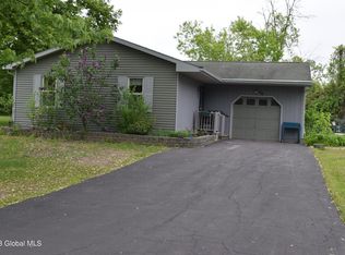 29 Woodlawn Ave, Rensselaer, NY 12144