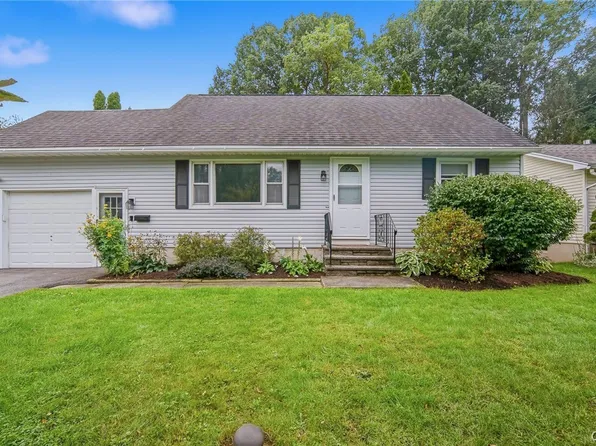 319 Shaver Ave, North Syracuse, NY 13212
