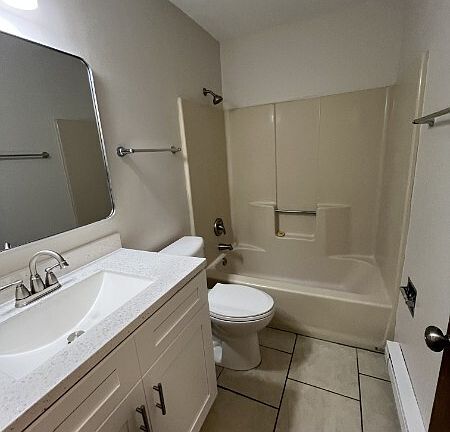 3rd image of 1950 Maple Ave #1950