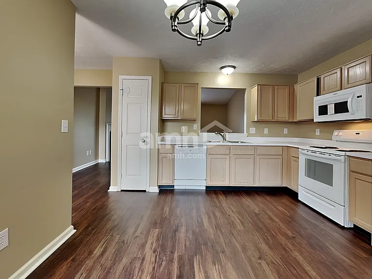 12071 Driftstone Dr — Photo 3