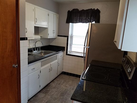 2nd image of 5847-5849 Eichelberger St