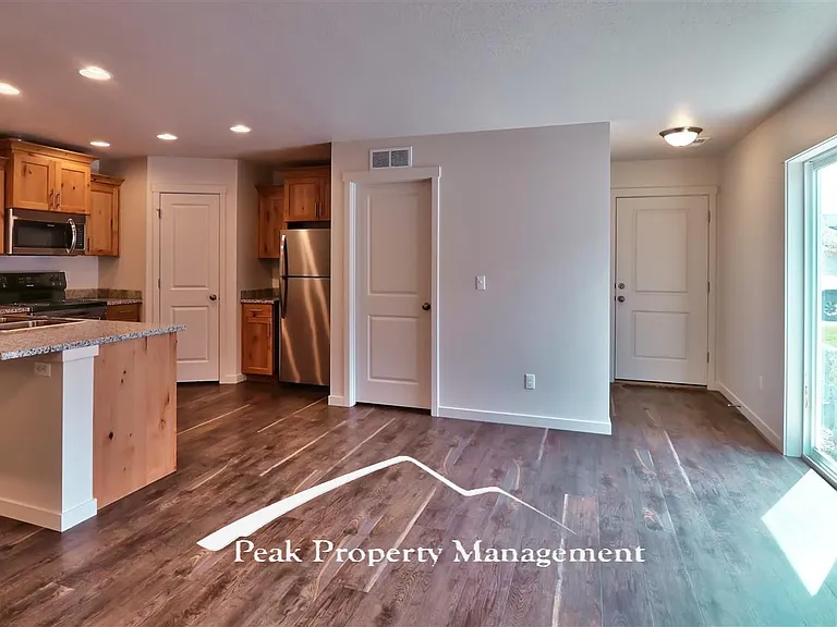 16566 N Franklin Blvd #16564 — Photo 2