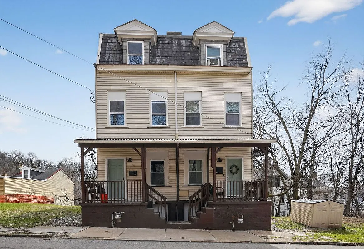 553 Norman St Unit 1 photo 1