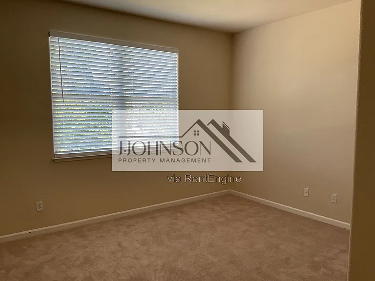 2408 Victor Ct — Photo 24