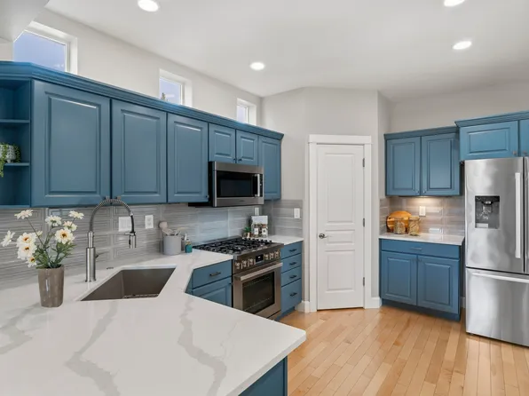 61425 Davis Lake Loop, Bend, OR 97702