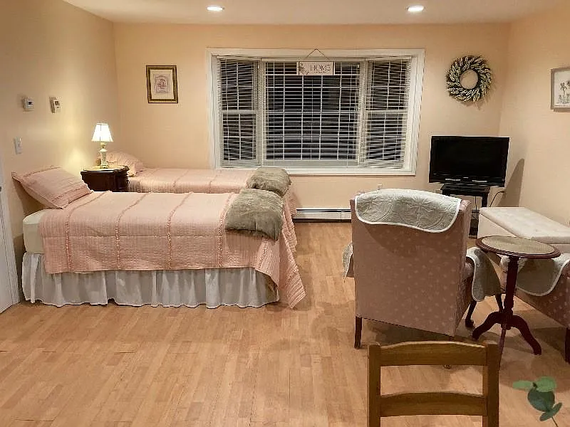 Studio, 500 sqft, $2,000 — Photo 4