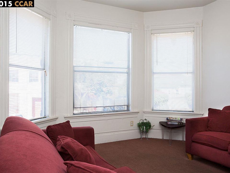 2nd image of 2822 Myrtle St