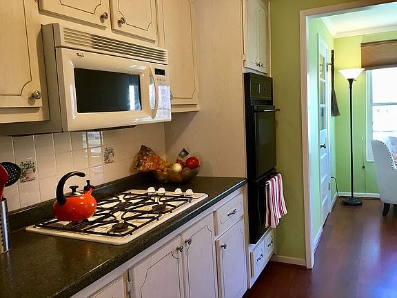 3rd image of 5960 30th Ave S APT 307