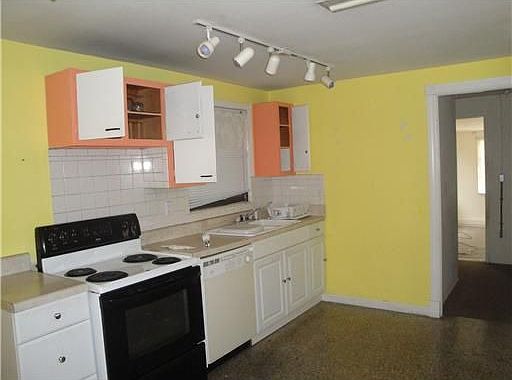 3rd image of 7093 79th Ave N
