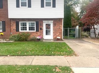 121 N Gates Ave, Kingston, PA 18704