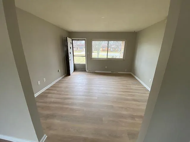 14136 Niagara Dr #1 — Photo 6