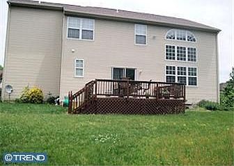 3rd image of 16 Dunleary Dr