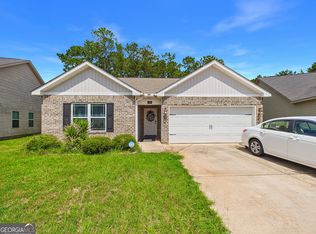 140 Sourwood Ln, Warner Robins, GA 31093