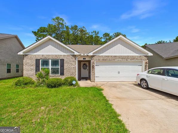 140 Sourwood Ln, Warner Robins, GA 31093