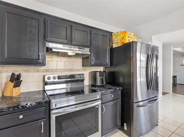 2495 Brookside St, Springdale, AR 72764