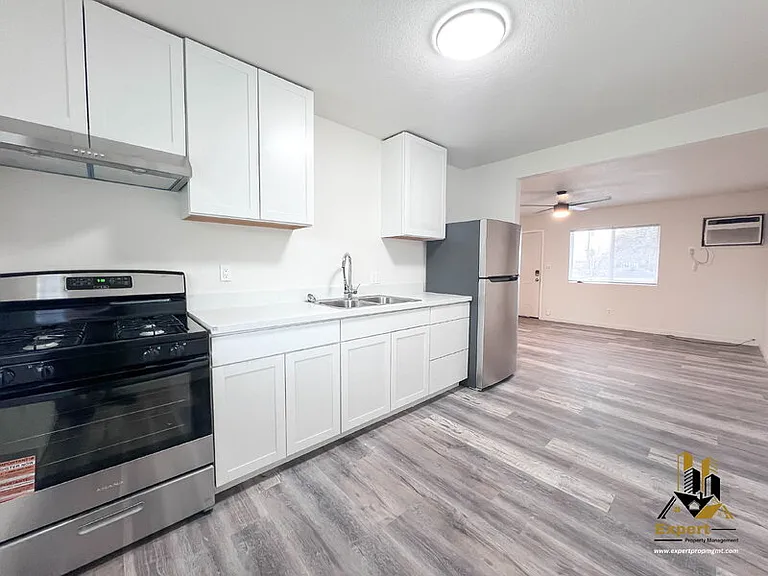 1507 Nogales St #1 — Photo 28