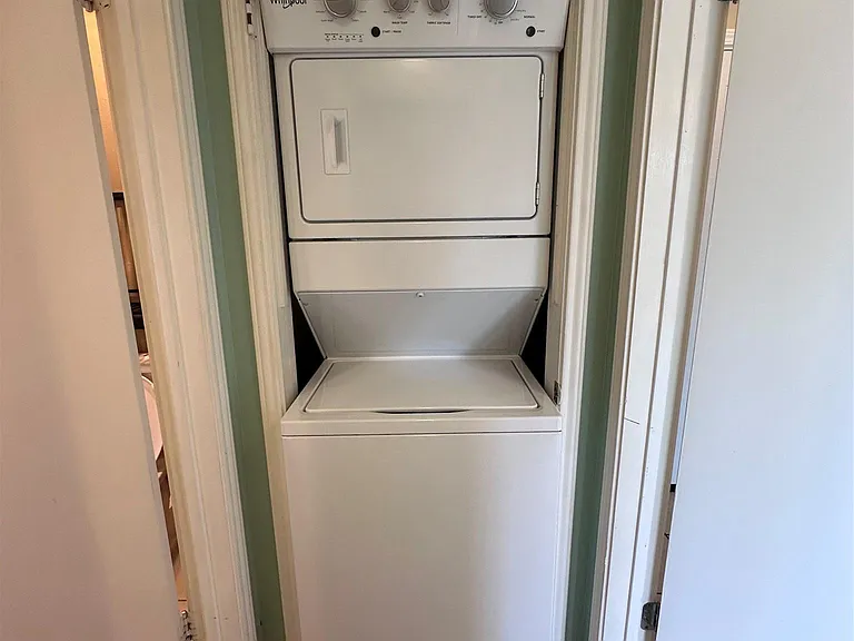 2409 Leon St #205 — Photo 16