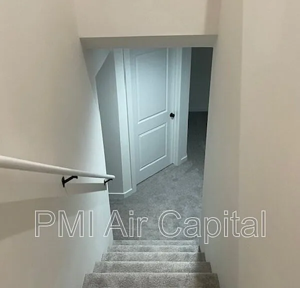 5273 N Pinecrest Cir — Photo 4