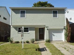 1632 202nd St, Bayside, NY 11360
