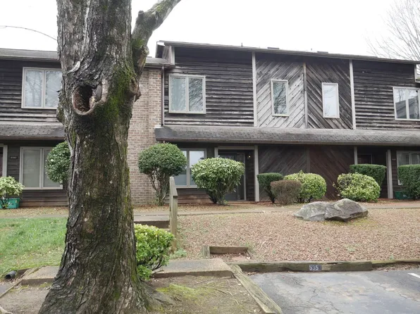 5352 Larch Ct, Winston Salem, NC 27104