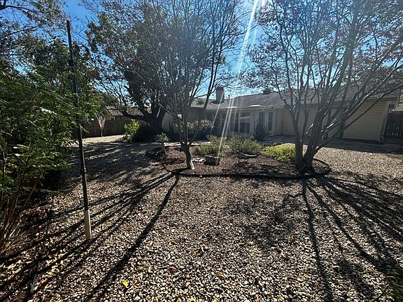 3rd image of 5023 El Capitan St